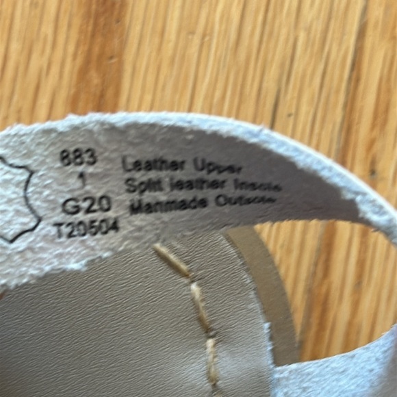 Salt Water sz 3 white leather sandals worn once great pre owned condition - Picture 4 of 4